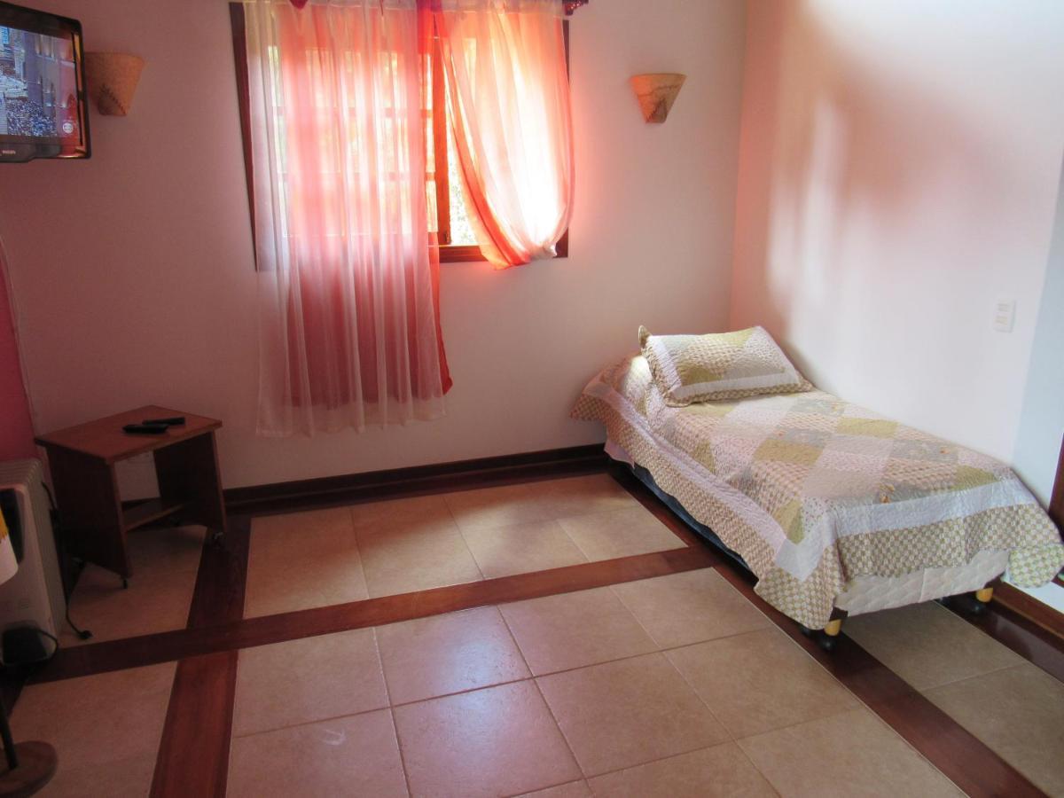 Badenwein Villa Campos do Jordão Buitenkant foto